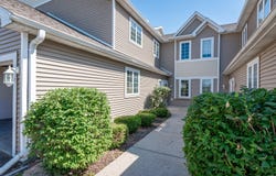 752 Bridlewood Dr, Hartford, WI 53027