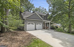 110 Windsor Chase, Lawrenceville, GA 30043