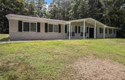 130 Wallace Gray Circle, Newnan, GA 30263