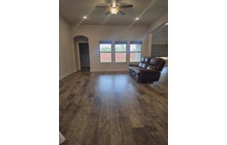 126 Creekside Drive, Sanger, TX 76266