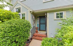 2 Darby Pt Point, Mashpee, MA 02649
