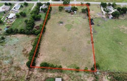 703 E White Street, Anna, TX 75409