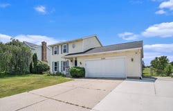 2502 Thorn Creek Street SE, Kentwood, MI 49508