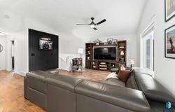 608 Honeysuckle Dr, Harrisburg, SD 57032