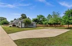 705 Bullard St., Roseboro, NC 28382