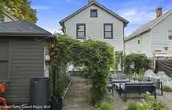 20 Ulster Avenue, Saugerties, NY 12477