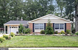 203 CHATHAM ROAD, BLACKWOOD, NJ 08012