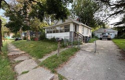 4513 Keats Street, Flint, MI 48507