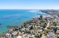 100 Oakland, CAPITOLA, CA 95010