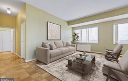 10500 ROCKVILLE PIKE, ROCKVILLE, MD 20852