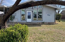 202 N Loop Dr, Brady, TX 76825