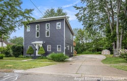 267 Center Street, Coopersville, MI 49404