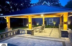 206 Joliet Avenue, Houghton Lake, MI 48629