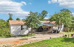 188 William Higgins DR, Bastrop, TX 78602