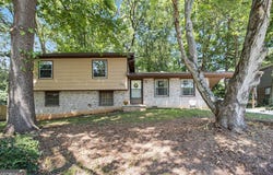5762 Northspring Drive, Ellenwood, GA 30294