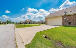 141 Ocean Lake Drive, Edgewood, TX 75117