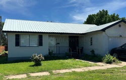 424 E 2nd Street, Shamrock, TX 79079
