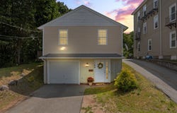 189 Progresso Ave, Woonsocket, RI 02895