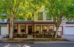 375 ELLIE LN, Eugene, OR 97401