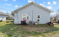 323 Wright Avenue, Chaffee, MO 63740