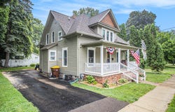 210 N Liberty Street, Marshall, MI 49068