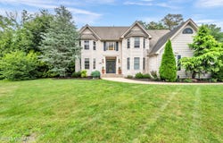 15 Conor Road, Jackson, NJ 08527