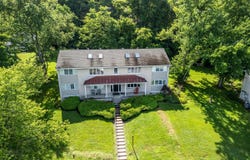 4116 Stoneview Dr, Louisville, KY 40207