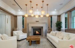 843 N Spaulding Ave, Los Angeles, CA 90046