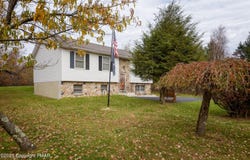 1977 Sun Valley Drive, Blakeslee, PA 18610