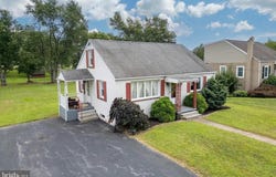 90 JACKSON ROAD, GILBERTSVILLE, PA 19525