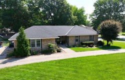 307 SE Westwind Drive, Lee's Summit, MO 64063