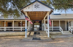 550 North Washington Street, Round Top, TX 78954