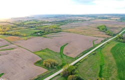 Vine Avenue, Ainsworth, IA 52201