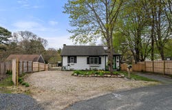18 Race Road, West Yarmouth, MA 02673
