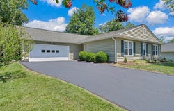 7049 Autumn Wood Ln, Roanoke, VA 24019