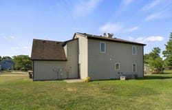 8831 Conway Ct, Fort Wayne, IN 46825