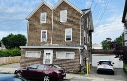 77 Fulton St, Fall River, MA 02720