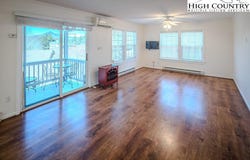 25 Plumtree Lane, Newland, NC 28657
