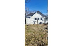414 S. First, Iola, KS 66749