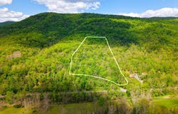 7 DUMPLING RUN Road, MOOREFIELD, WV 26836