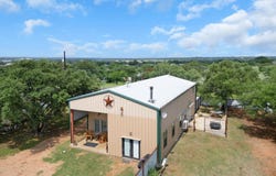 609 W Leon ST, Llano, TX 78643