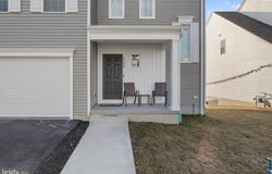 1734 BRADLEY DRIVE, HARRISBURG, PA 17110