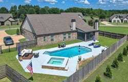43 LAKE PARK Drive, Pike Road, AL 36064