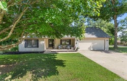 1106 Lakewood Drive, Jackson, MO 63755