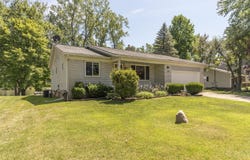 4254 Strathcona Drive, Highland, MI 48357