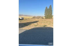 0 0 St Andrews, Tehachapi, CA 93561