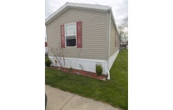 17528 Cedar Grove, Brownstown, MI 48174