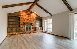 1933 Red Fox Road, Edmond, OK 73034