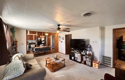 913 W Walnut Street, Bloomfield, IA 52537