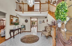 10 Loriann Rd, Warren Twp., NJ 07059-5411